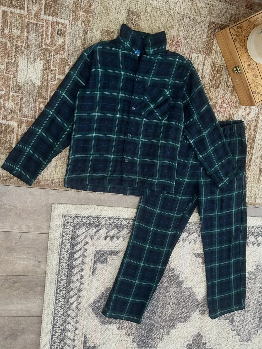 Old Navy Navy Green Plaid Kids Pajama Set Gender-Neutral Button-Front Size Mediu
